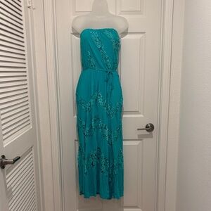 Elegant Strapless Turquoise Maxi Dress
